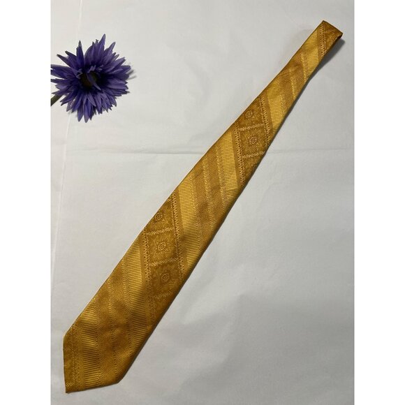 Vintage Gold Floral Patterned Mens Tie By Brittania - Picture 7 of 7